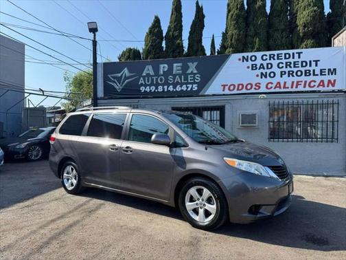 2013 Toyota Sienna LE
