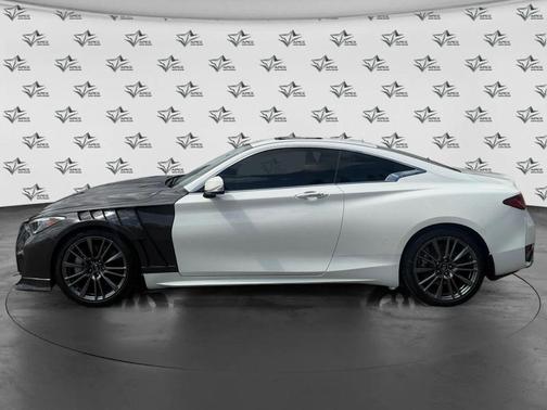 White 2017 INFINITI Q60 3.0t Sport