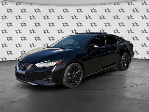 Black 2020 Nissan Maxima 3.5 SR