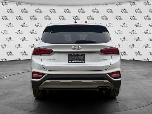 2019 Hyundai SANTA FE SE 2.4