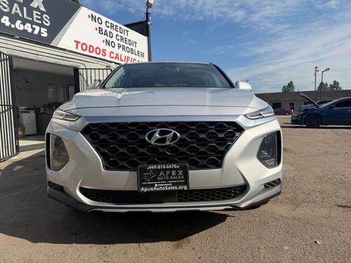 2019 Hyundai SANTA FE SE 2.4