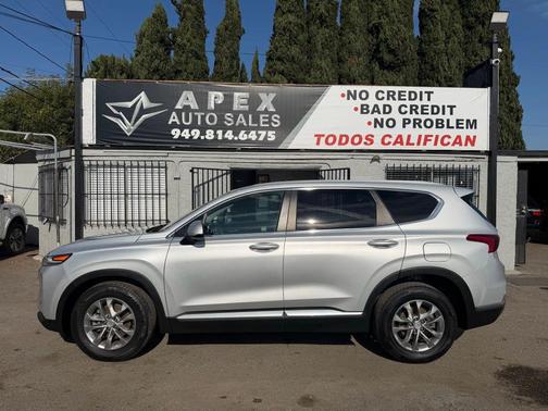 2019 Hyundai SANTA FE SE 2.4