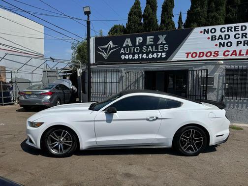 2017 Ford Mustang EcoBoost Premium