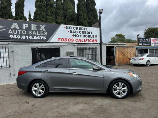2013 Hyundai SONATA Limited
