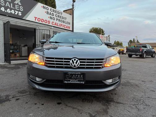 2012 Volkswagen Passat 3.6 SEL Premium