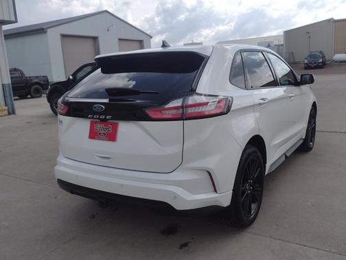 2024 Ford Edge ST Line