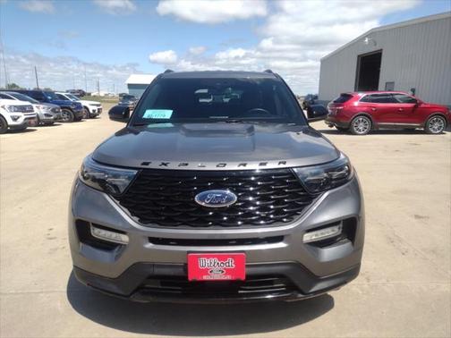 2022 Ford Explorer ST-Line