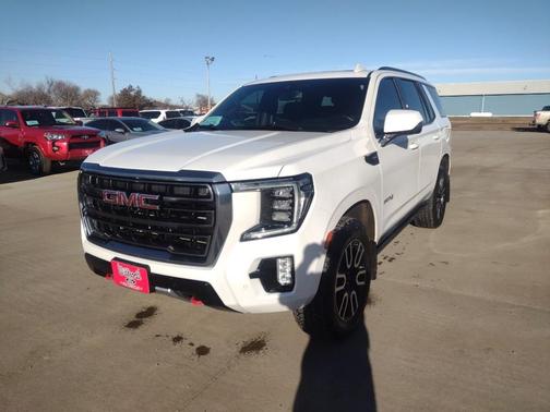 2024 GMC Yukon 4WD AT4
