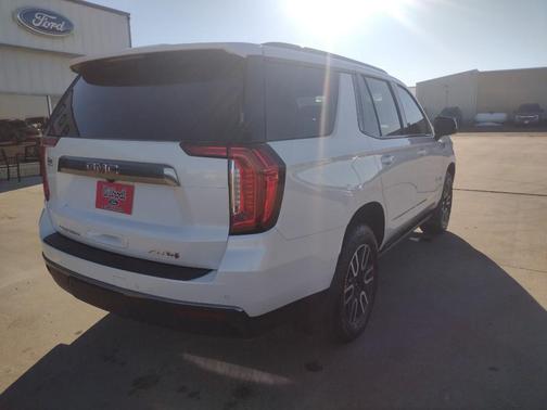 2024 GMC Yukon 4WD AT4