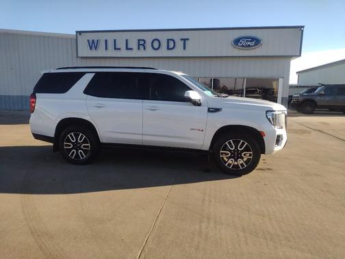 2024 GMC Yukon 4WD AT4