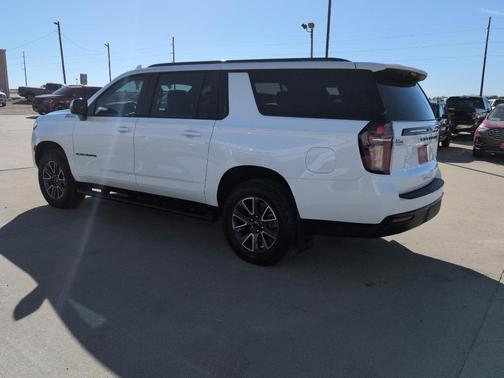 2024 Chevrolet Suburban 4WD Z71
