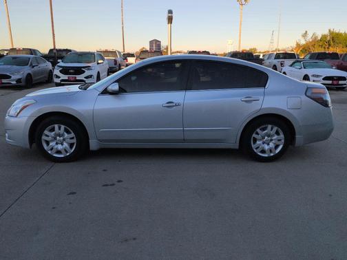 2010 Nissan Altima 2.5 S