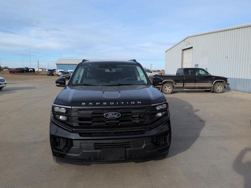 2025 Ford Expedition Max Active 4x4