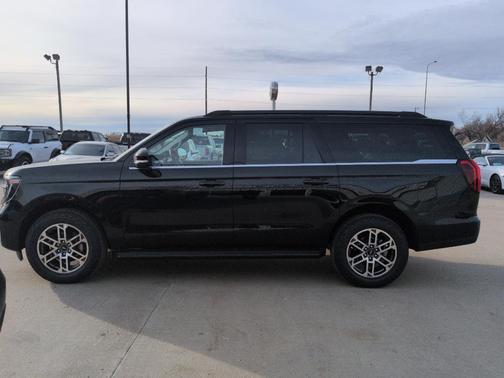 2025 Ford Expedition Max Active 4x4