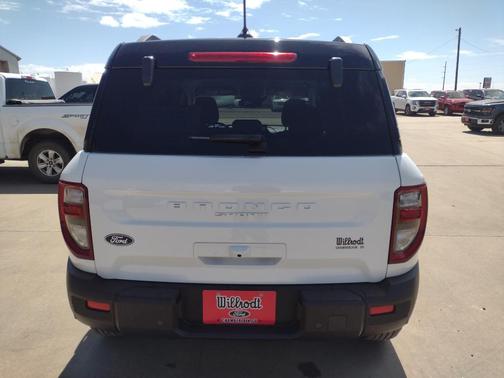 Oxford White 2026 Ford Bronco Sport Outer Banks