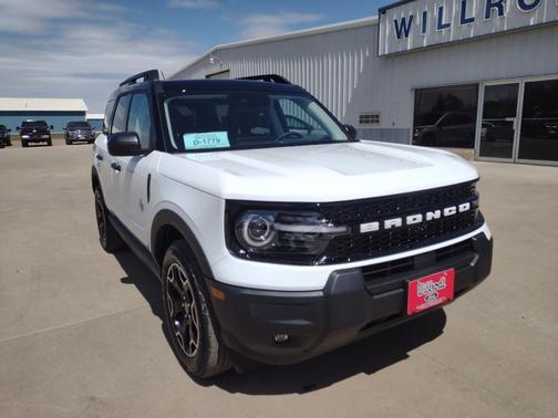 Oxford White 2026 Ford Bronco Sport Outer Banks