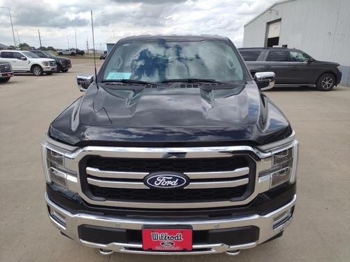 Agate Black Metallic 2024 Ford F-150 Lariat