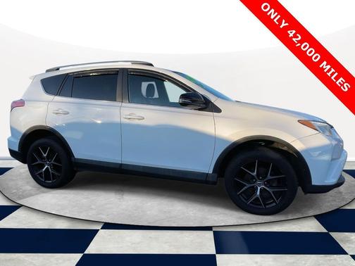 2016 Toyota RAV4 SE