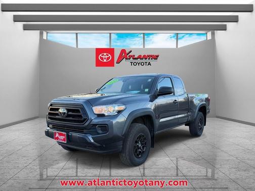 2022 Toyota Tacoma SR