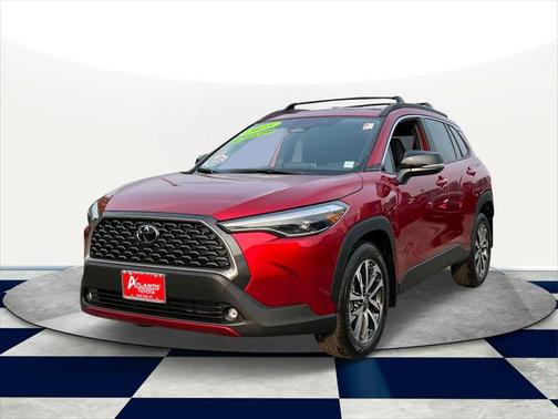 2025 Toyota Corolla Cross XLE