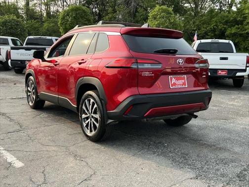 2025 Toyota Corolla Cross XLE