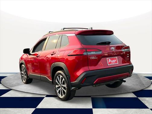 2025 Toyota Corolla Cross XLE