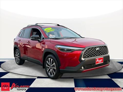 2025 Toyota Corolla Cross XLE