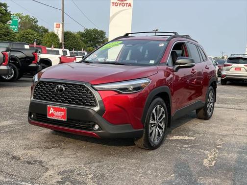 2025 Toyota Corolla Cross XLE