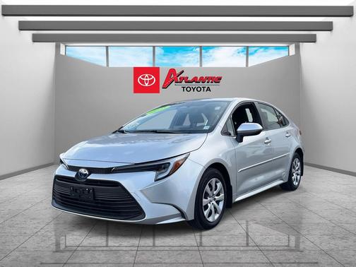 2025 Toyota Corolla Hybrid LE
