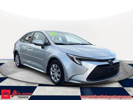 2025 Toyota Corolla Hybrid LE