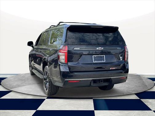 2022 Chevrolet Suburban RST