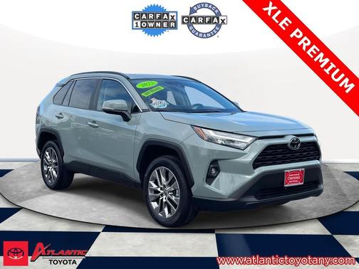 2022 Toyota RAV4 XLE Premium