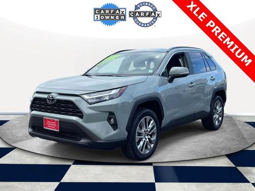 2022 Toyota RAV4 XLE Premium