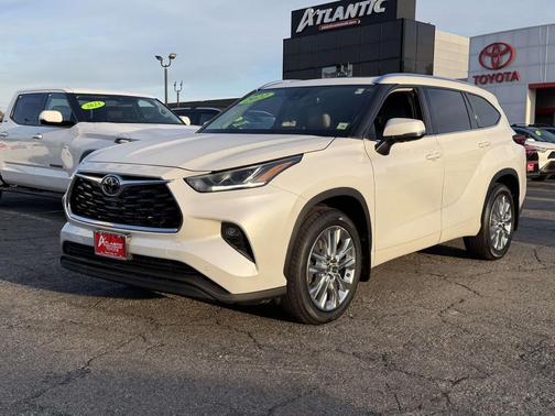 2022 Toyota Highlander Limited