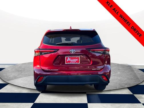 2024 Toyota Highlander XLE