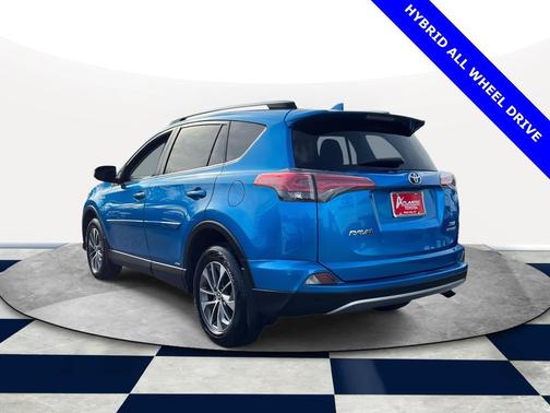 2017 Toyota RAV4 Hybrid XLE