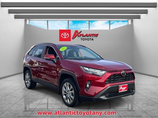 2023 Toyota RAV4 XLE Premium