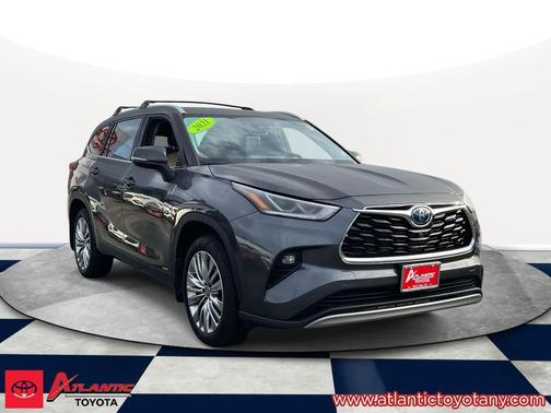 2024 Toyota Highlander Hybrid Platinum