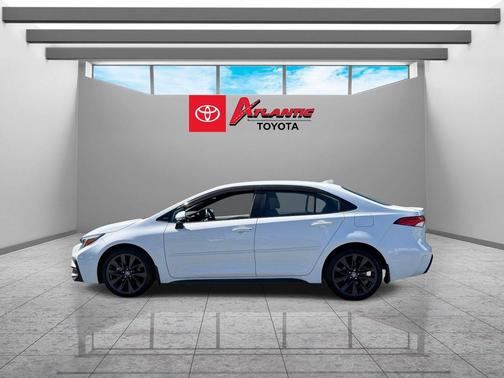 Ice 2024 Toyota Corolla SE