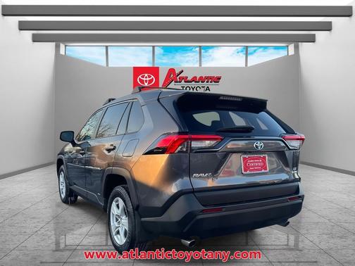 2020 Toyota RAV4 Hybrid LE