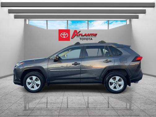 2020 Toyota RAV4 Hybrid LE