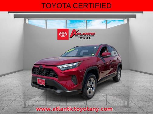 Pearl 2025 Toyota RAV4 XLE