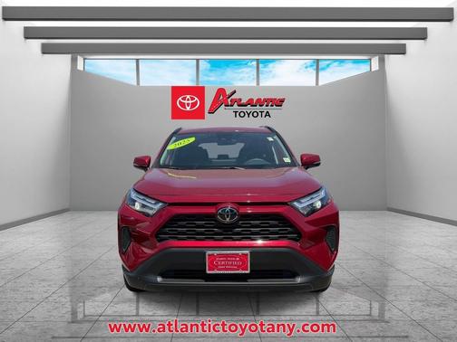 Pearl 2025 Toyota RAV4 XLE