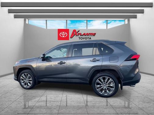 2020 Toyota RAV4 XLE Premium