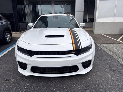 White Knuckle Clearcoat 2022 Dodge Charger R/T Scat Pack