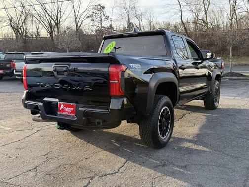 2024 Toyota Tacoma TRD Off-Road