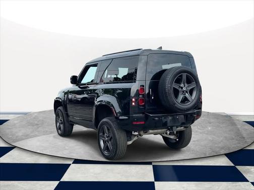 2024 Land Rover Defender 90 P400 X-Dynamic SE