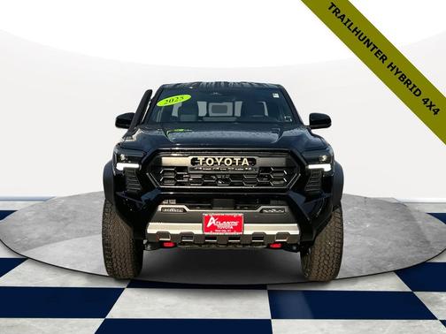 2025 Toyota Tacoma Hybrid Trailhunter