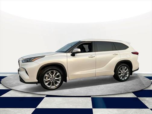 2022 Toyota Highlander Limited