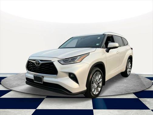 2022 Toyota Highlander Limited
